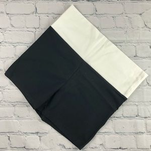 Victoria’s Secret, Yoga Shorts, Women's Medium